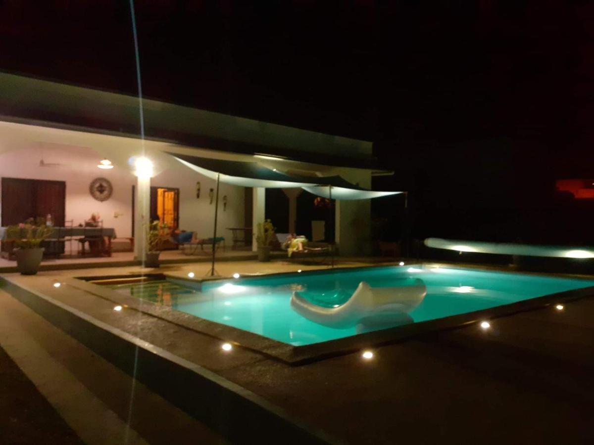 La Somonoise Bed & Breakfast Сомоне Екстериор снимка